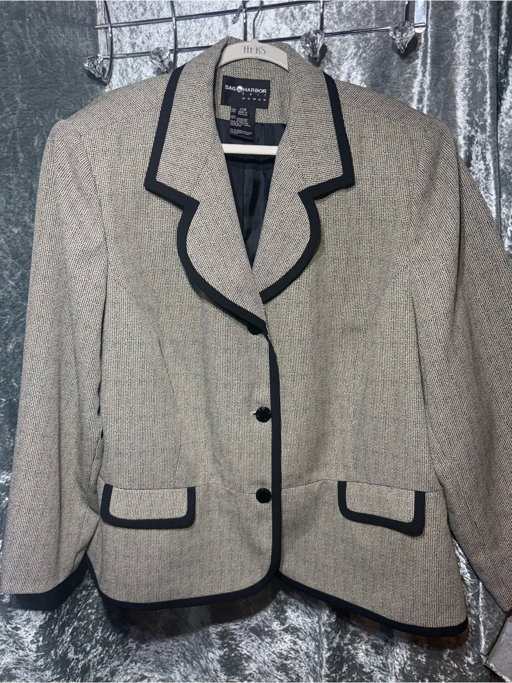 Sag Harbor Beige Blazer with Black Trim